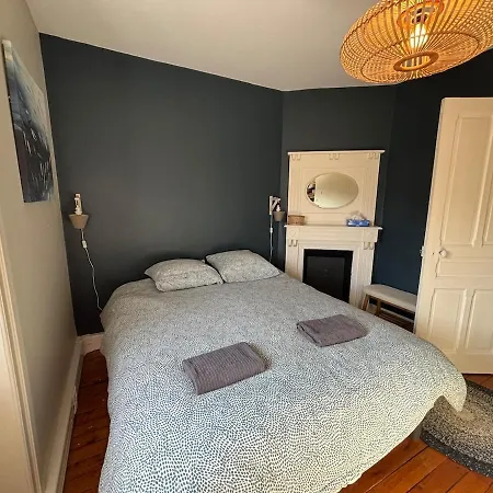 Mignonnette Proche De Toute Commodite *