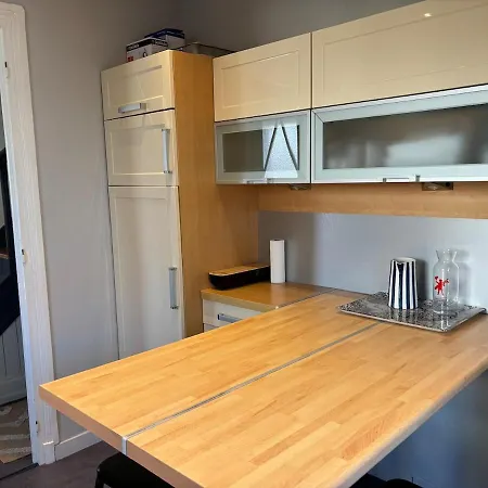 Mignonnette Proche De Toute Commodite
