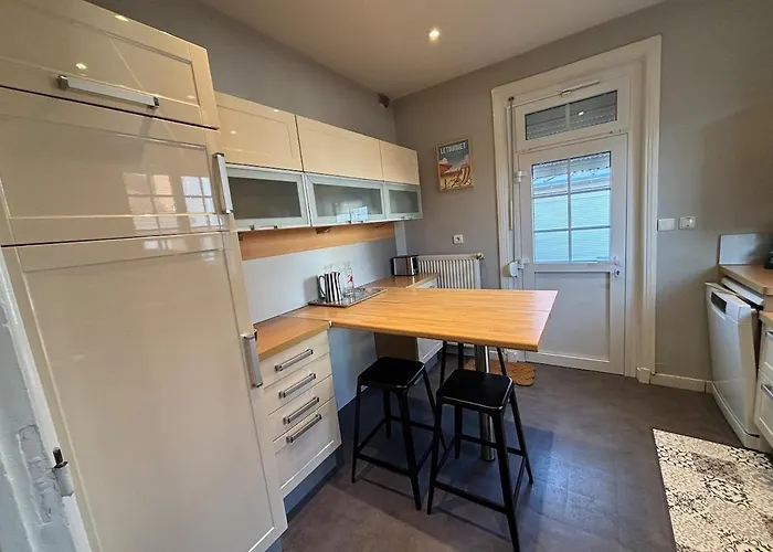 Mignonnette Proche De Toute Commodité Villa